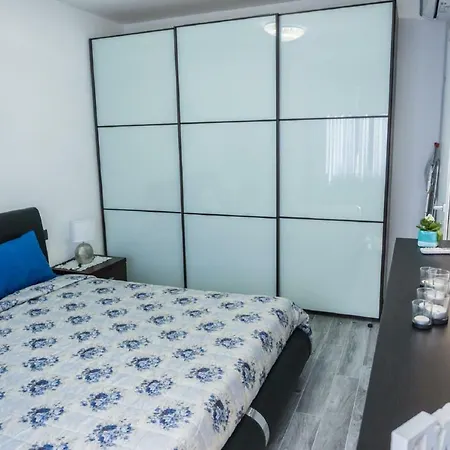 Oasi Felice كومو